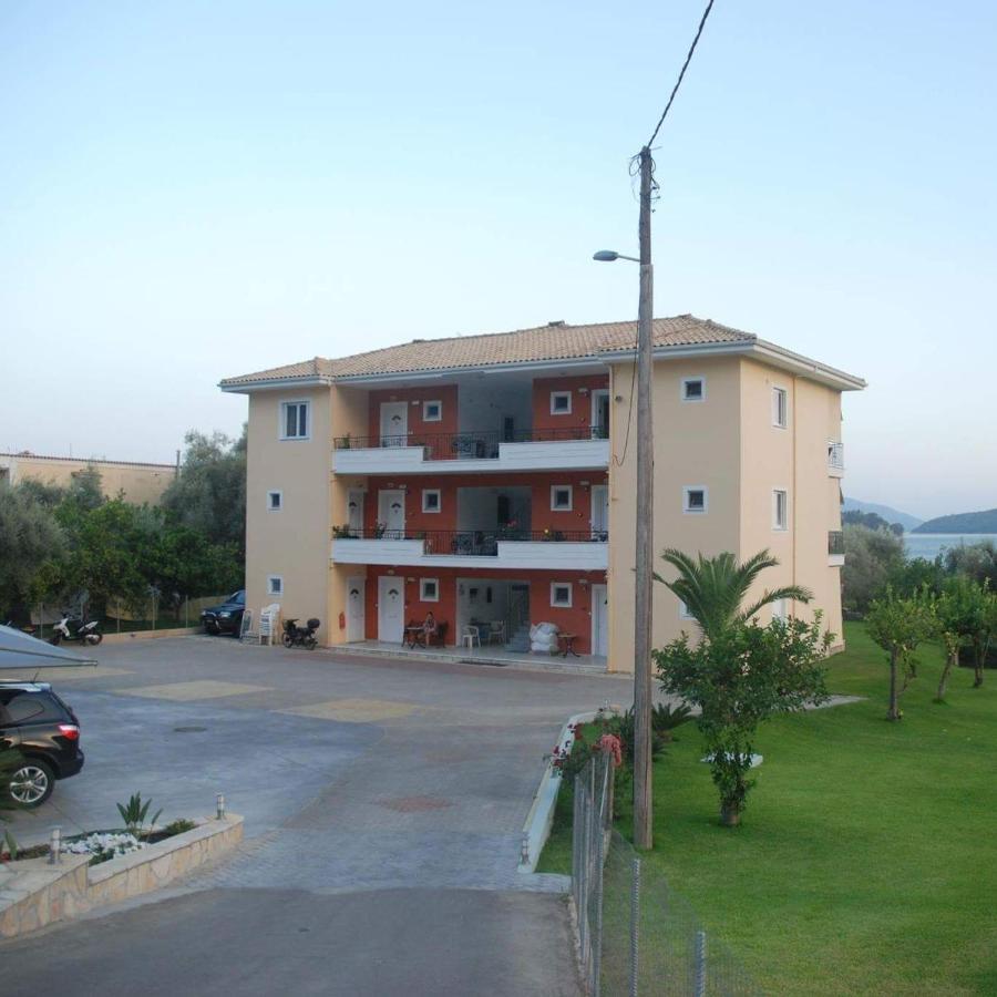 Dimosthenis Apartments نيدري المظهر الخارجي الصورة